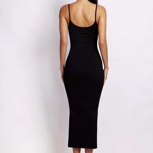 Alexis ribbed black midi dress from meshki - Picture 2 of 4